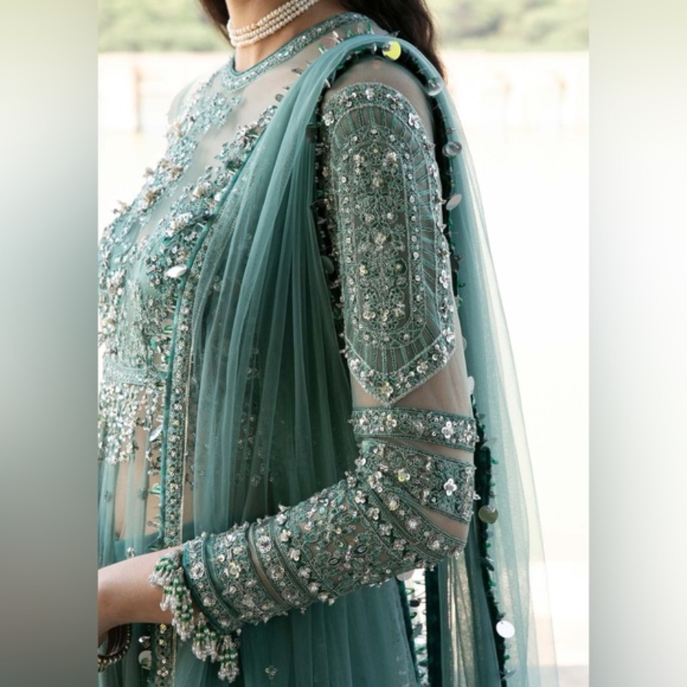 Hussain Rehar Safeena Teal Blue Pishwas Dress - Picture 4 of 8